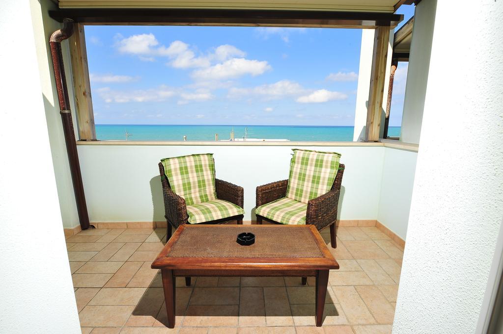 Hotel Aurora San Vincenzo Exterior foto
